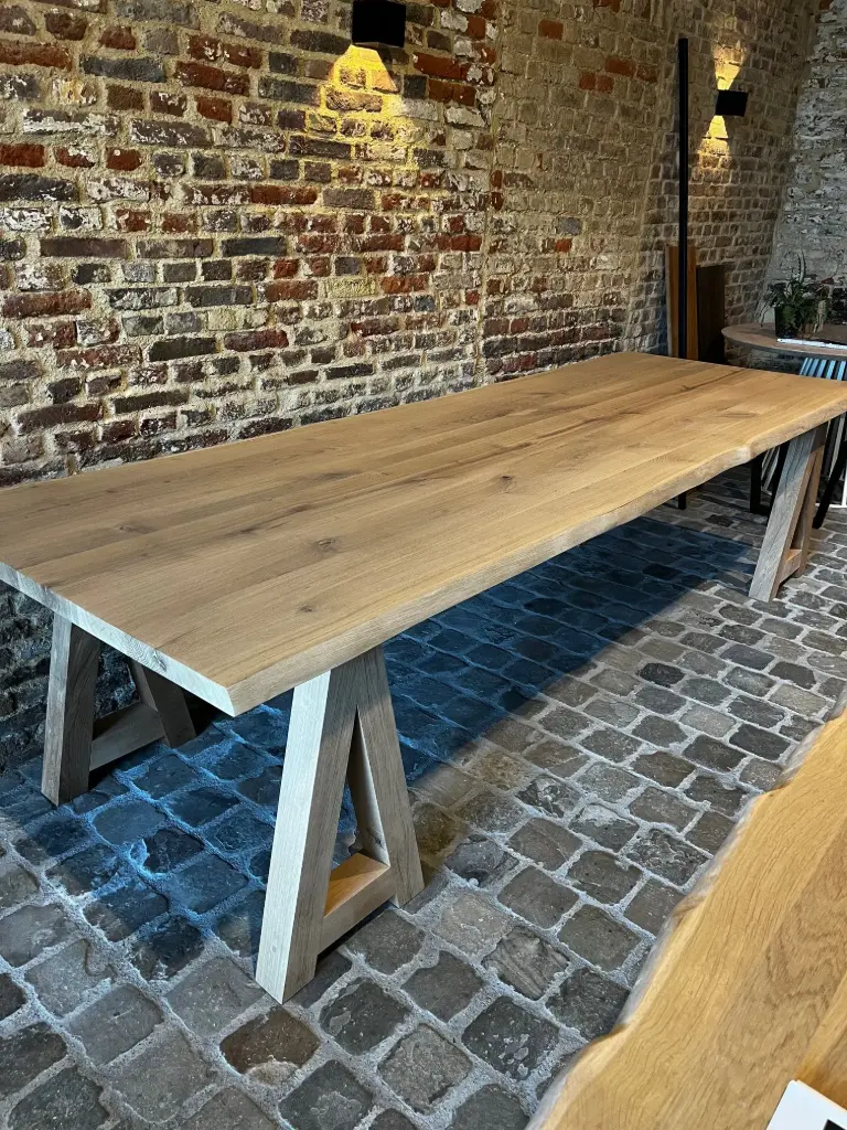 Eiken tafel Chimay